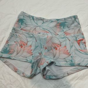 Buffbunny shorts - Size M